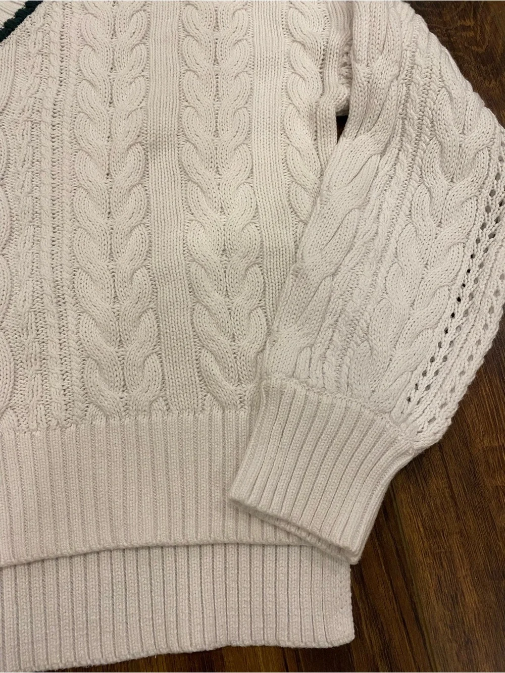 Cotton cable knit V neck sweater - Picture 4 of 10